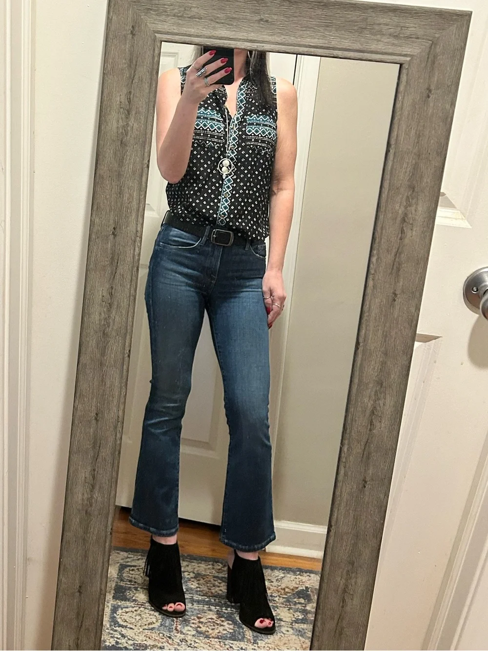 Anthropologie Akemi + Kin Black & Teal Sleeveless Button-Down Shirt - Picture 14 of 16